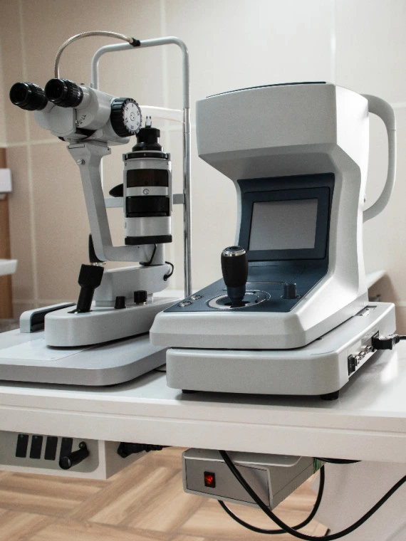 Laboratory measuring equipment